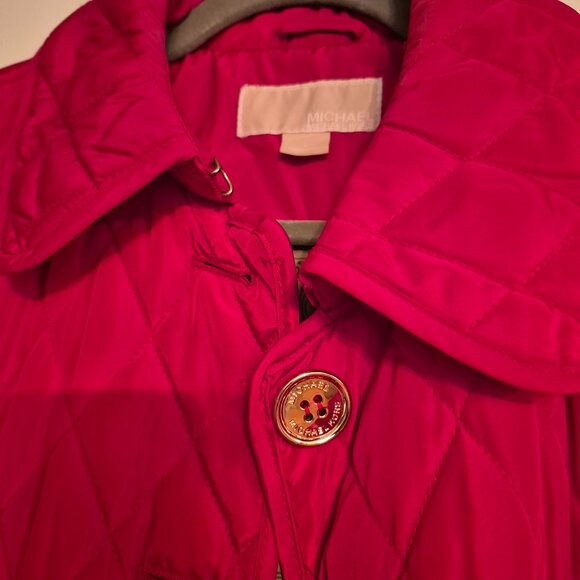 Red coat - Picture 2 of 4